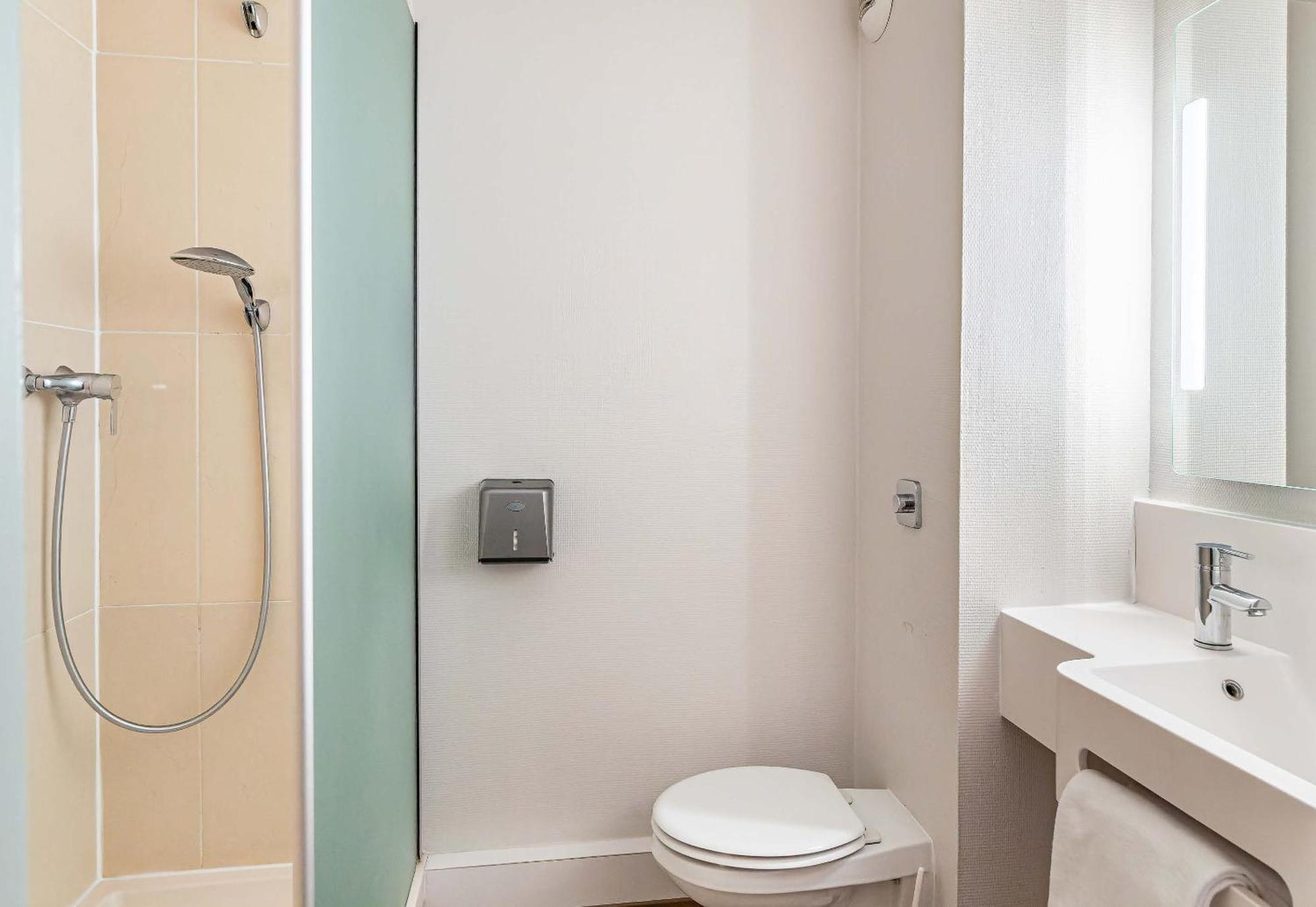 B&B Hotel Tours Parc Expo St-Avertin Saint-Avertin Ngoại thất bức ảnh
